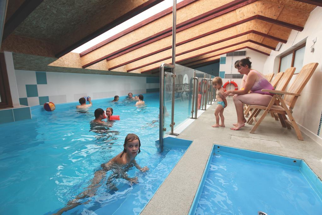 Camping Oase Praha Hotel Zlatníky Exterior foto
